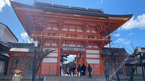 Discover the Secrets of Fushimi Inari and Gion with a Local Guide
