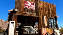 Small Group Ghost Town, 7 Magic Mountains, Las Vegas Sign
