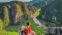 Hanoi: Trang An, Local Family, Bich Dong, Mua Cave Private Tour