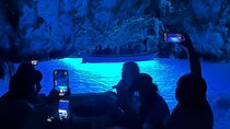 6 Island Hopping & Blue Mysteries: Shared Tour from Split