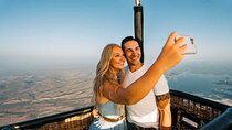 Deluxe Hot Air Balloon Experience with Falconry Breakfast