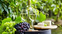 Private Tour of the Amalfi Coast with Lunch at a Local Winery