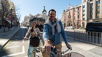 Madrid in Bike and Small Group Photo Session