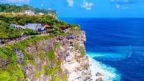 Private 11-Day Family Tour to Indonesia Heritage, Volcano & Beach
