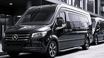 Melbourne CBD Transfer to MEL Airport Private Van Hire