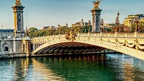 Paris Murder Mystery: Death on the Seine Quest and Tour