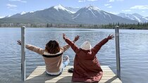 Lake Louise Johnston Canyon Hike Banff Town tour from Calgary