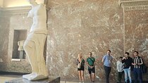 Louvre Museum Small-Group English Guided Tour