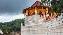 Kandy Day Tour with Car Transport