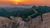 Private Jinshanling relax photo tour by sunset