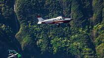 Maui-PRIVATE-Air Tour: Volcano Lava & Jungle Waterfalls (2-5 Max)