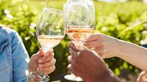 Toronto: Niagara-on-the-Lake, Wine Tasting & Chocolate Day Tour