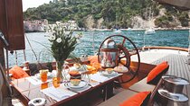 Sail & Dine Sailboat Tour With Sunset