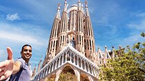 Fast Track: Sagrada Familia Guided Tour 