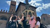 Bologna Fun Guided Private Siteseeing Tour for Kids and Families 