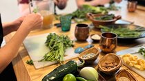 Small Group Salsa and Tortillas Class in La Condesa