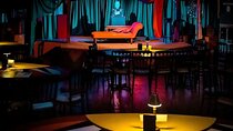 Immersive Magic Experience with Craft Cocktails in London