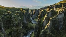  3 Days Tour in South Coast and Golden Circle with Chinese Guide