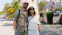Private photo tour of the heart of Seville
