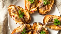 Tapas and Wine Pairing Class in Tarragona