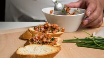 Spanish Tapas Cooking Class in Madrid With Wine