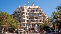 Gaudí Houses Tour with Casa Batlló, Casa Milà and Casa Vicens