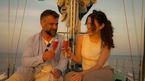 PrivateLuxury SunsetCruise VietnameseFood,Coctail,Wine, Champagne