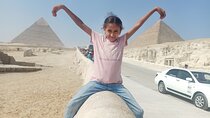 Hurghada : Cairo – Pyramids, Sphinx & Museum in small group.