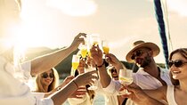 Catamaran Sunset Experience in Sorrento Coast with Food and Music