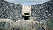 Private Tour of Newgrange and The Hill of Tara 