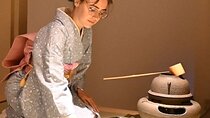 Osaka: Tea Ceremony, Calligraphy, and Kimono Experience