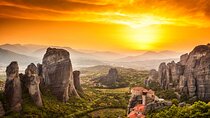 Meteora Private Full Day Tour from Athens