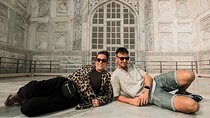 Private Taj Mahal and Agra Tour from Gurugram(Gurgaon) by Car