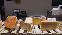 Tasting of 5 Nice and Italian cheeses in a local setting