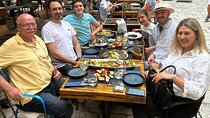  Private Foodie Tour: Wine & Seafood with a Local Chef