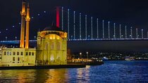 Bosphorus Night Lights: Guided Cruise with Tea & Cookies