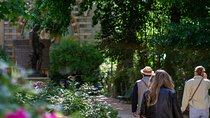 Wine Walk & Tasting in Saint-Germain-des-Prés