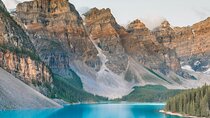 Luxury Private Tour of Lake Louise, Moraine, Peyto and Banff