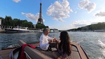 Romantic guided cruise with champagne 