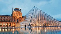 Louvre Walking Tour with Skip-the-Line Museum Entry