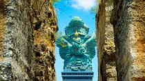 South Bali Private Day Tour Uluwatu, GWK, Pandawa and Melasti