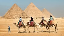 Luxury tour to Giza pyramids, sphinx, Egyptian museum with Guide