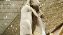 Luxury Tour to Giza Pyramids and Grand Egyptian Museum 