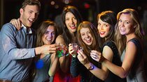 Fremont Street Club Crawl with VIP Entry and Drink Specials