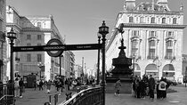 Piccadilly Circus Walking Tour