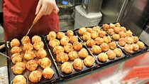 Dotonbori Street Food and Kuromon Tour with Retro Walk