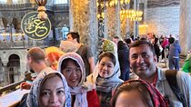 Topkapi,Hagia Sophia, Basilica Cistern Tour skip the ticket line 