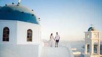 Professional Group / Couple Photoshoot in Santorini - iconic view
