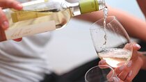Private Tour: Trani walking tour with Moscato wine tasting