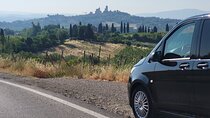 Dive into a Tuscanian postcard at San Gimignano and Volterra